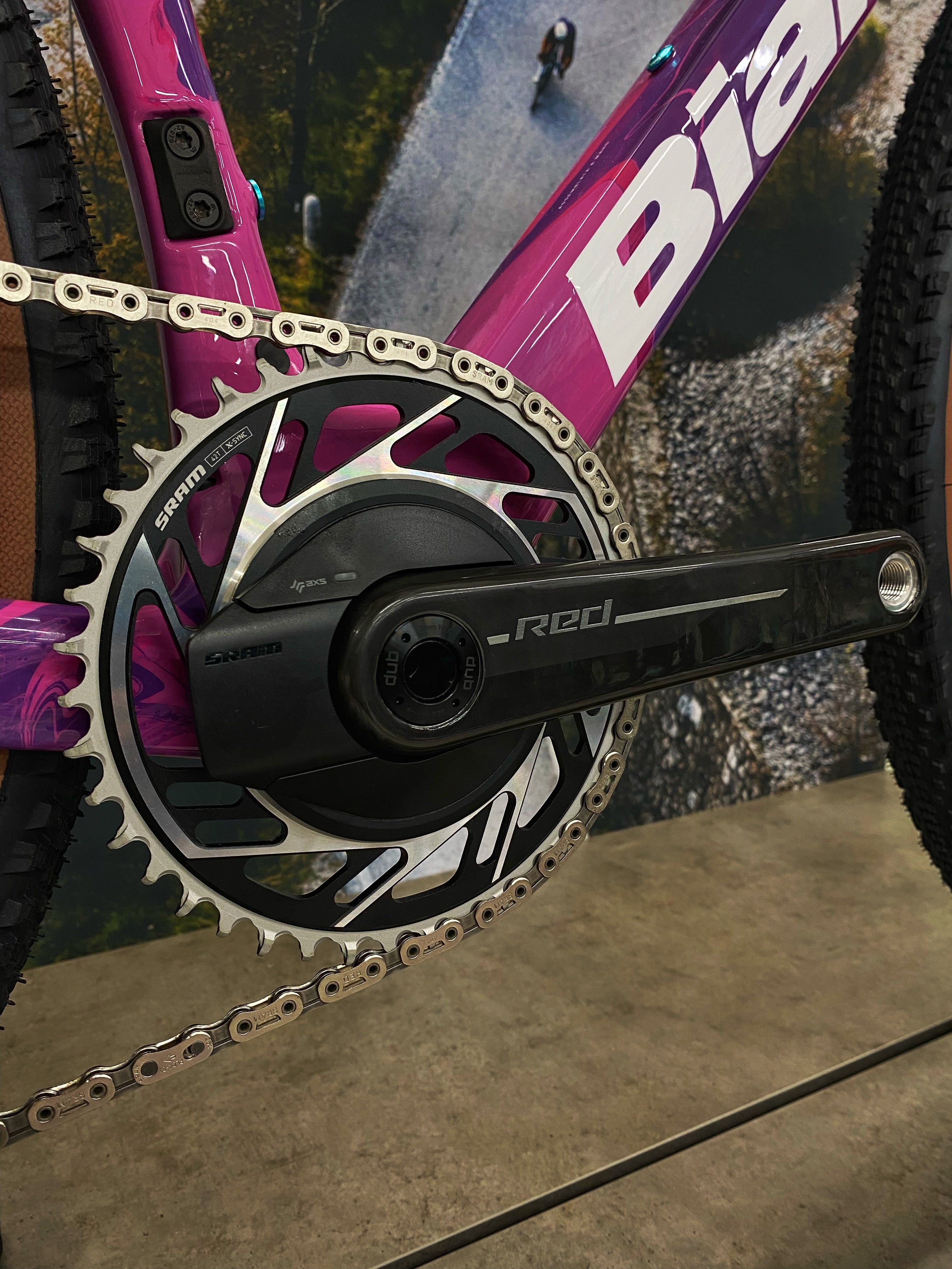 Bianchi Impulso RC Red XPLR AXS - Miami Drip