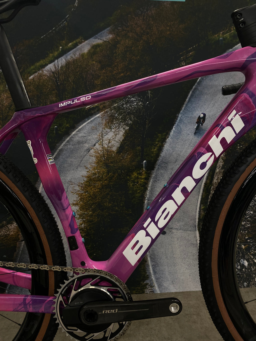 Bianchi Impulso RC Red XPLR AXS - Miami Drip