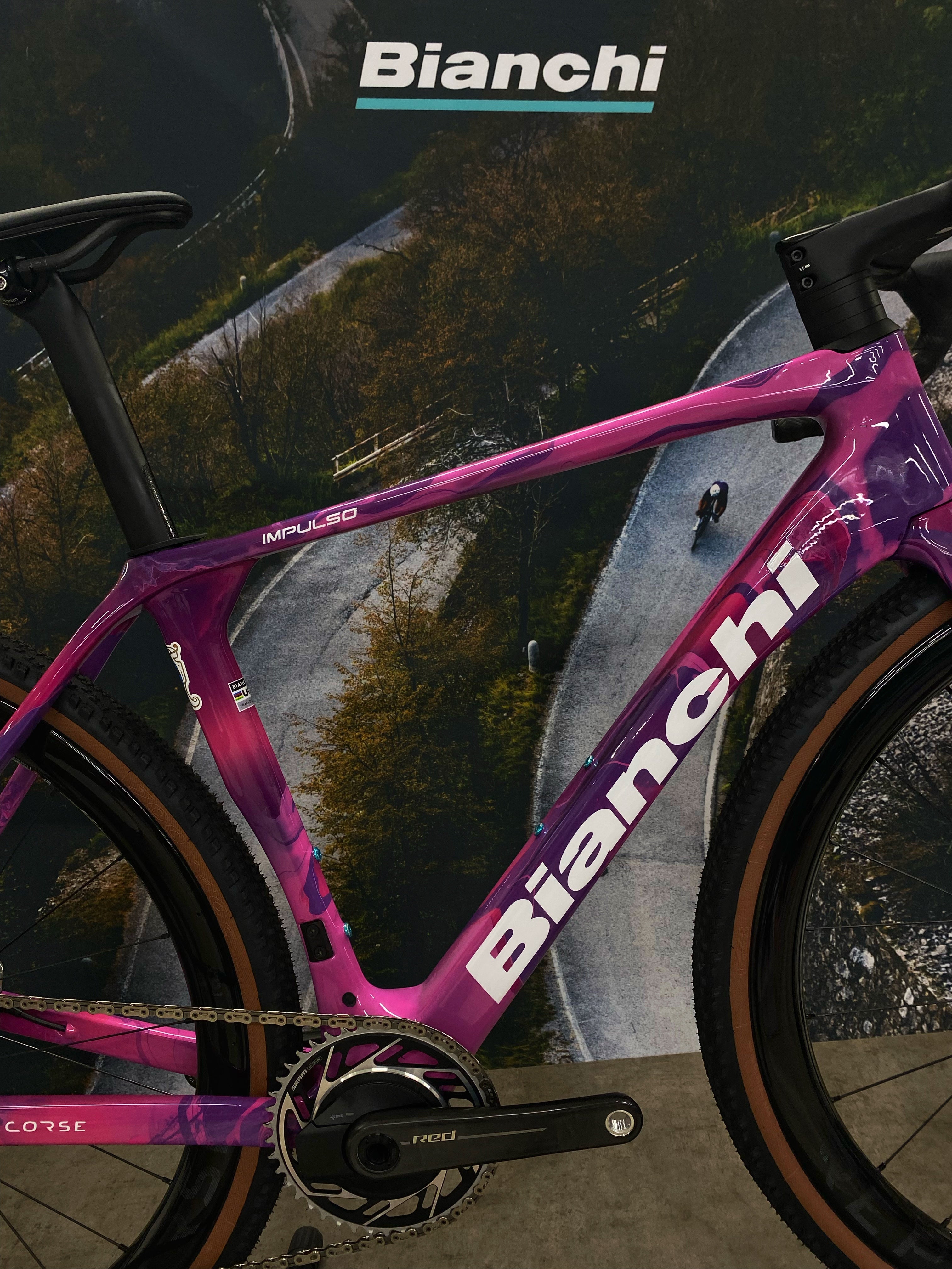 Bianchi Impulso RC Red XPLR AXS - Miami Drip